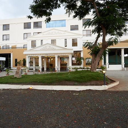 Sanskruti Heritage Resort Shirdi Exterior foto